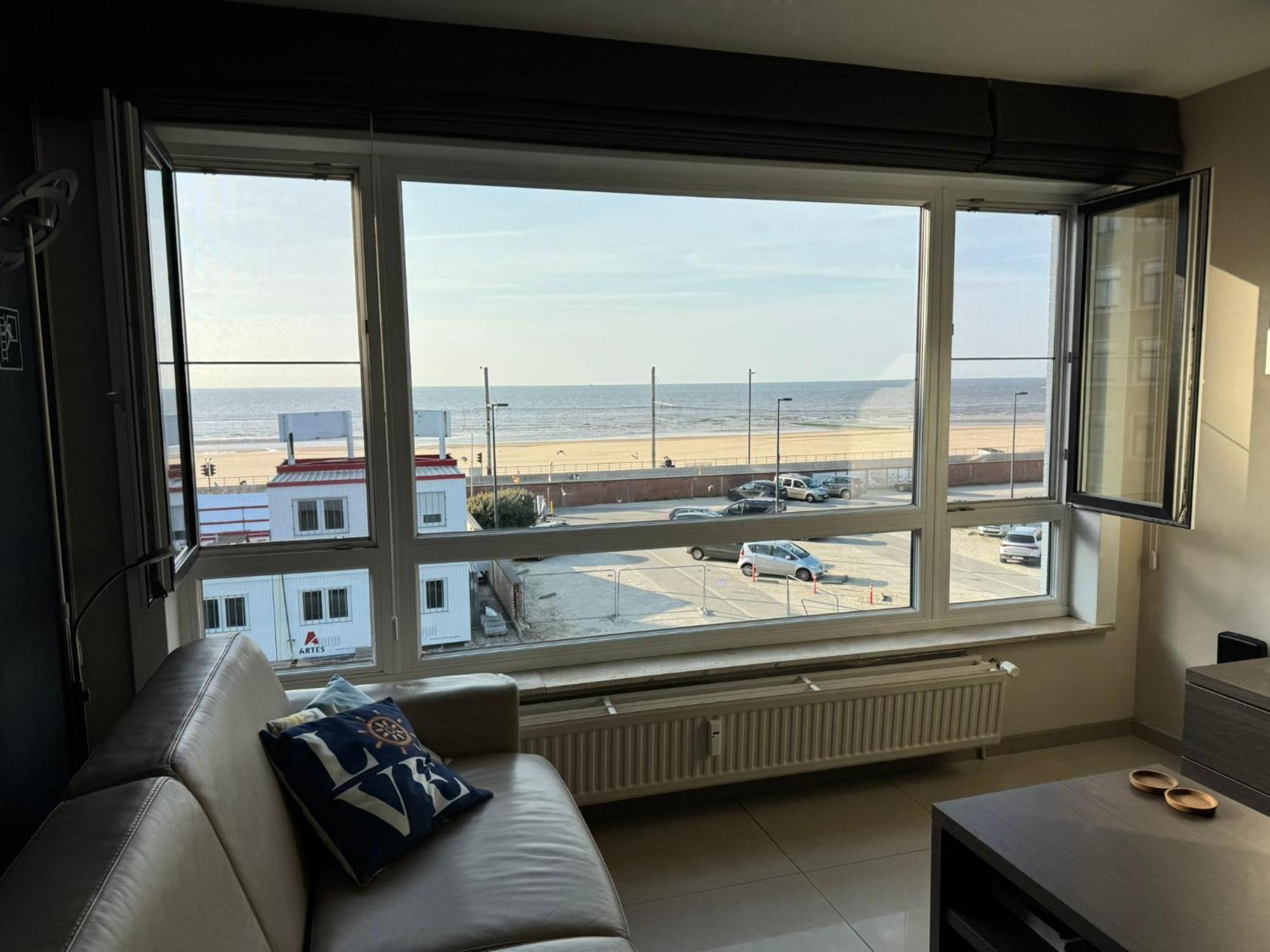 Splendid Seaview - Luxury 4 Persons At And Sea Apartment Ostende